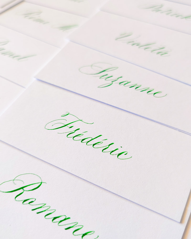 marque place personnalisé calligraphie antibes vert